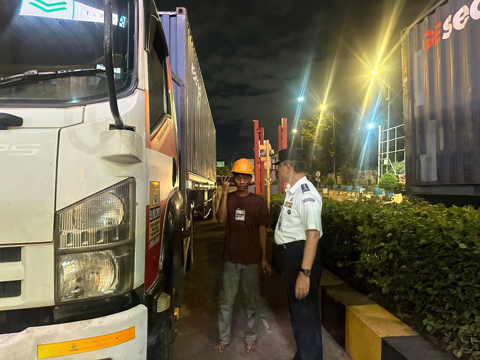 Dengan gaya tegas dan kolaboratif, Irjen Hermanta siap benahi dan usung perubahan positif untuk Pelabuhan Tanjung Priok. Irjen Polisi Hermanta turun tangan langsung mengatasi kemacetan di Pelabuhan Tanjung Priok.