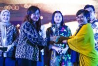 Komitmen Keterbukaan Informasi, PTP Nonpetikemas meraih penghargaan pada Indonesia Digital Media Awards 2025 dari SPS. Penghargaan tersebut diterima oleh SM Sekretaris Perusahaan , Fiona Sari Utami di hall Dewan Pers, Jumat (23/5).