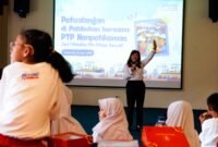 PTP Nonpetikemas mengenalkan dunia pelabuhan ke generasi muda tentang logistik, dan kemaritiman sebagai tulang punggung perdagangan nasional.