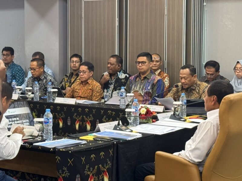Kunjungan kerja Komisi VI DPR RI ke Sorong, Pelindo tegaskan komitmen percepat modernisasi pelabuhan Kawasan Timur Indonesia.